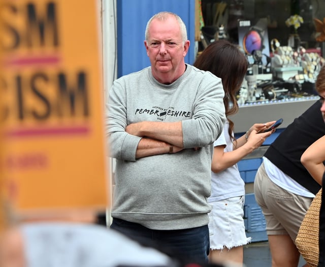 Pembrokeshire Council leader urged to oppose mandatory digital ID