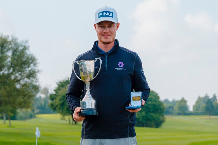 Bradley Smith won his last disability golf tournament before turning professional
