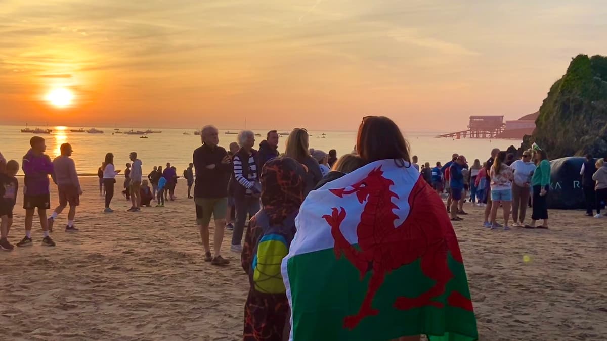 Ironman preview a Welsh National Anthem to kickoff the