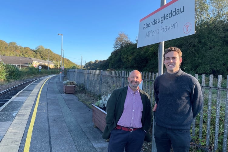 Local Member and Cabinet Member for Residents’ Services Cllr Rhys Sinnett with Pembrokeshire MP Henry Tufnell at Milford Haven station