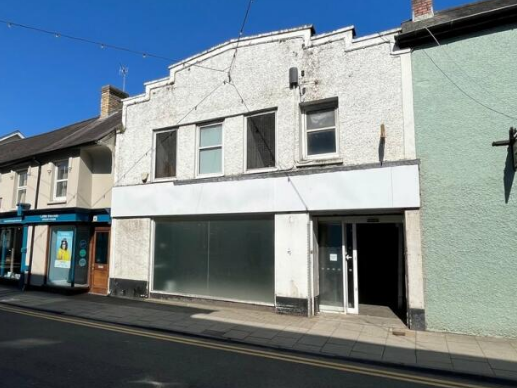 Former Co-op store in Newcastle Emlyn