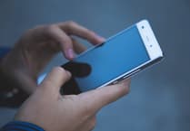 Hywel Dda introduces text messaging for community dental service patients