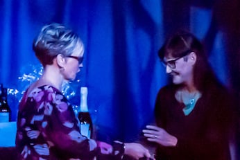 Sam Skyrme-Blackhall awards the Statkraft Eco Warrior Award to bee garden creator Danuta Nash.