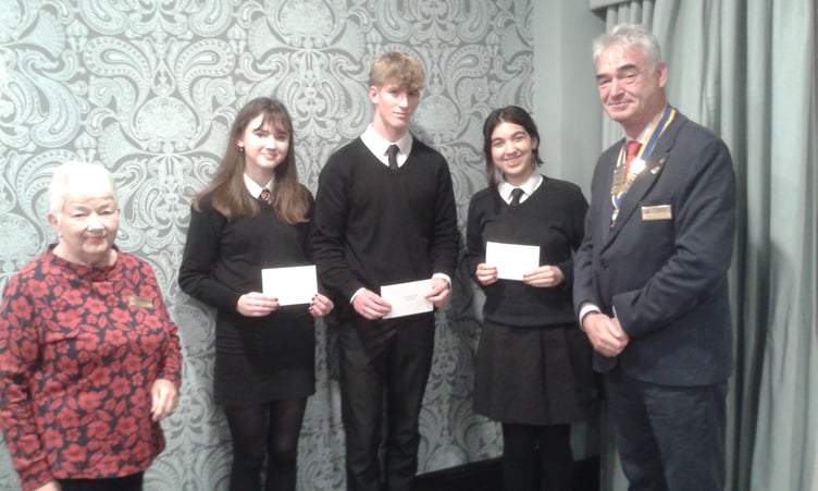Winners of the Youth Speaks competition with Rotarian Barbara Rumbold: Wiktoria Ras, Max Clarke, Ayesha Javid, Rotarian Paul Crawford.