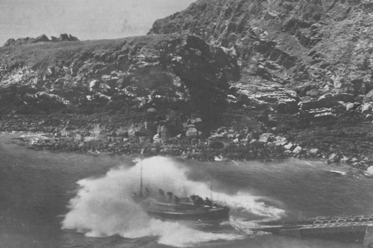 Lifeboat “Civil Service No. 6” (later renamed “Swn-y-Mor”) launching at St Justinians in calmer weather.