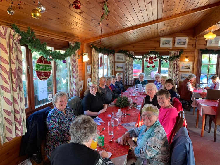 Carew Mothers’ Union Christmas Lunch at Bramley’s, Grandiflora, St Florence
