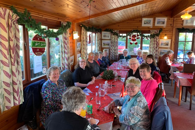 Carew Mothers’ Union Christmas Lunch at Bramley’s, Grandiflora, St Florence