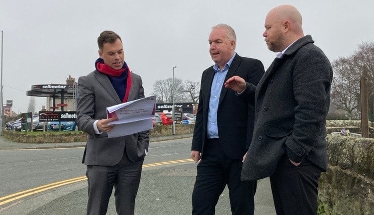 Wales’ Cabinet Secretary for Transport has said that he’s pleased to see Councils across Wales listening to people’s views and making progress in reviewing the roads in their areas that they deem could possibly be safely changed from 20mph back to 30mph.