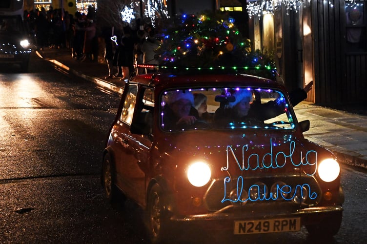 Pembs festive convoy
