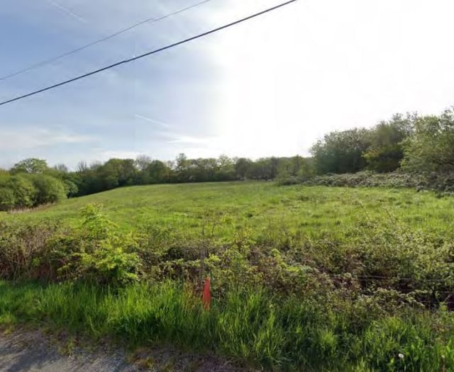 Outline plans for houses in Carmarthenshire village get green light