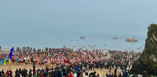 PHOTO REEL: Picture This… Photographs of Tenby in December