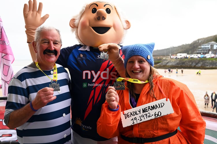 Saundersfoot swim start