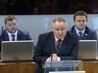 Tory leader retweets Senedd abolition call