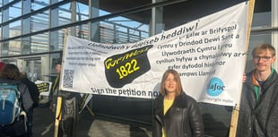 Protest on Senedd steps against plans to close Lampeter campus