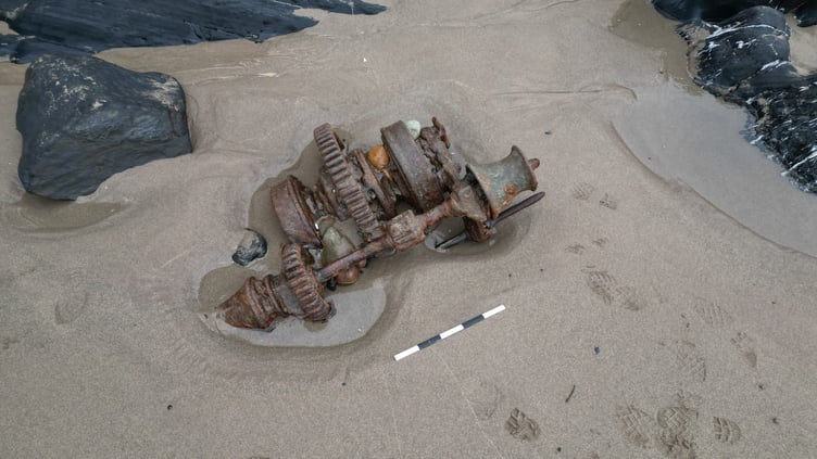 Windlass from the Nidelv, wrecked on Musselwick Beach in 1921