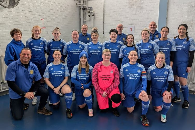 Kilgetty in their smart new kit