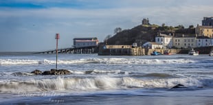 Dave Bolton Images: stormy days in Tenby and Manorbier