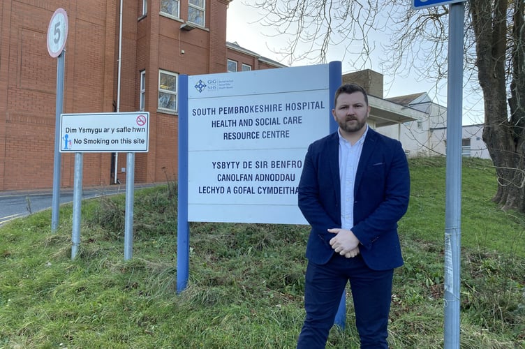Caption: Samuel Kurtz MS believes Wales’ recording breaking waiting lists are contributing to patients giving up their jobs due to their inability to access healthcare.  