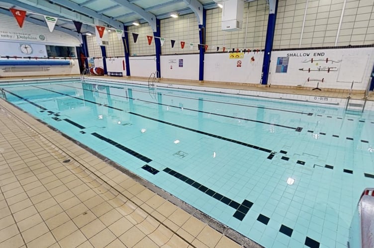 Tenby swimming pool