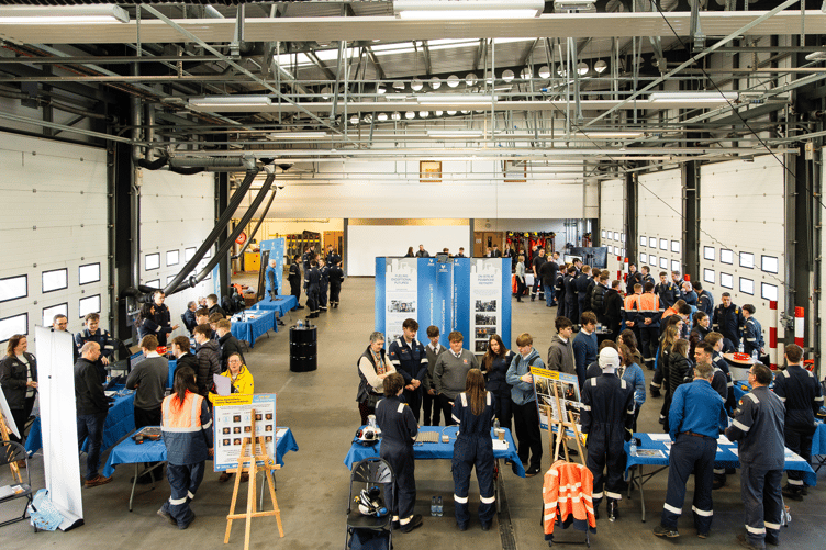 Potential Valero apprentices had a chance to interact with various departments at the refinery to get a flavour of the variety of roles on offer for a long and successful career at the refinery.