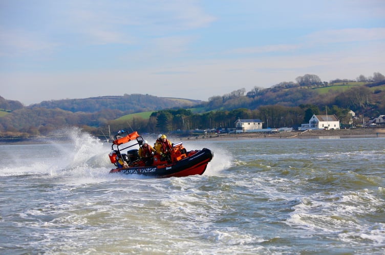 A new charity is being established to support Ferryside Lifeboat’s search and rescue efforts in Carmarthen Bay and beyond. 