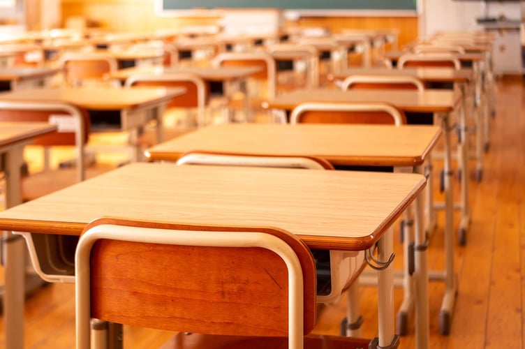A series of FOI requests from Plaid has revealed that the total maintenance backlog of Welsh schools is at least £543,249,362.54. 
