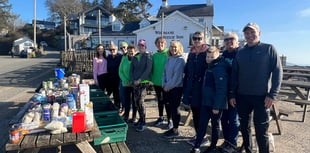 Sun shines on Saundersfoot Runners food bank fundraiser