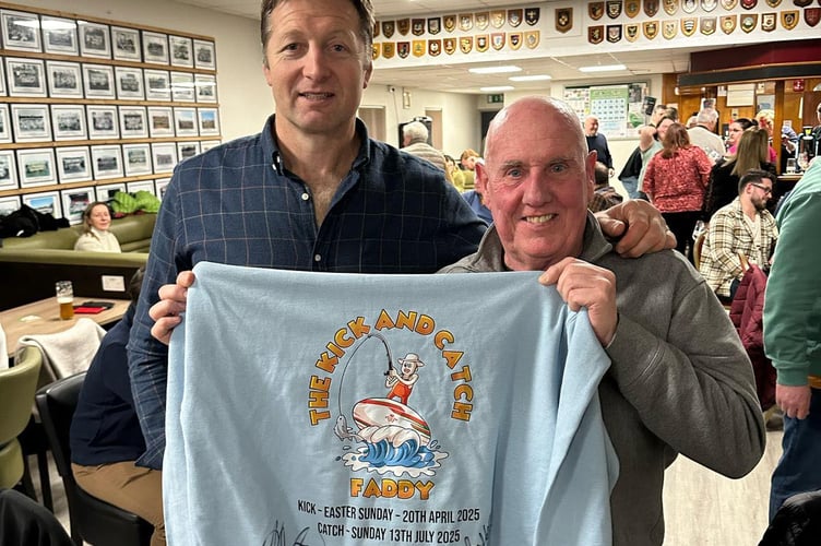 This month, Kick and Catch were delighted that former Welsh internationals James Hook, Ian Gough and Alex Cuthbert, and rugby presenter Sean Holley were on hand to sign a hoody and rugby ball for the cause.