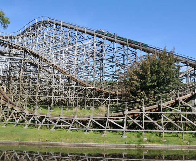 Can Wales' biggest theme park Oakwood be saved?