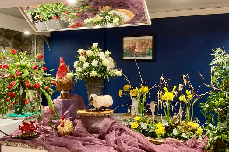 Gareth worked his magic to prepare the most wonderful floral arrangements.