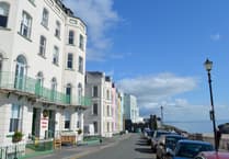 Tenby seafront hotel's signage overhaul plans backed by National Park