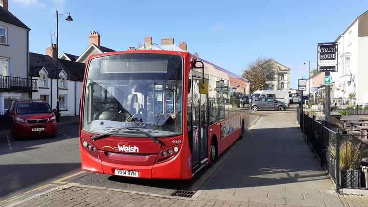 Bus at Pembroke