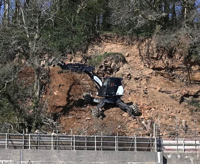Saundersfoot councillors 'optimistic' over coastal path reopening