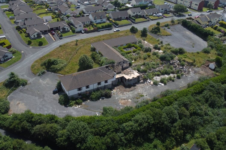 Castell Group, in partnership with Pembrokeshire County Council, have completed the sale for the redevelopment of the former Cleddau Bridge Hotel site. 