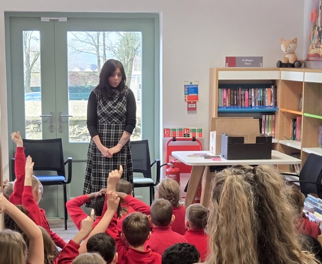 Libraries take part in ‘Stars of the Shelves’