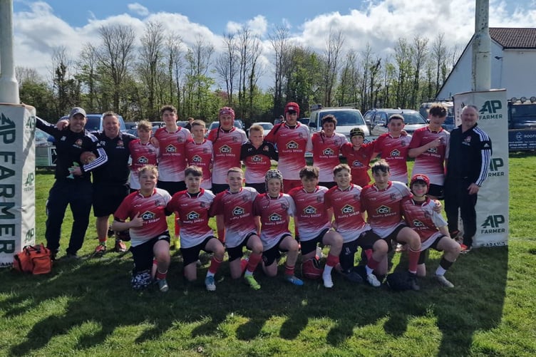 The under 13s after winning in Minehead