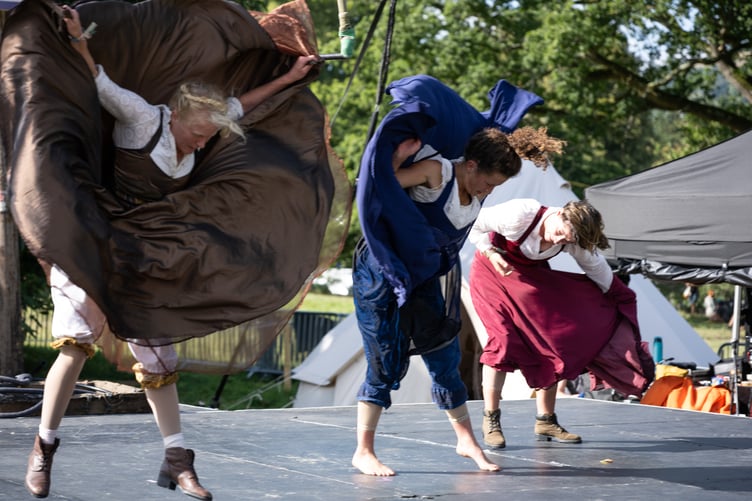 Swyn explores the rhythms of rural life and the powerful role of women in our ancestral memory.