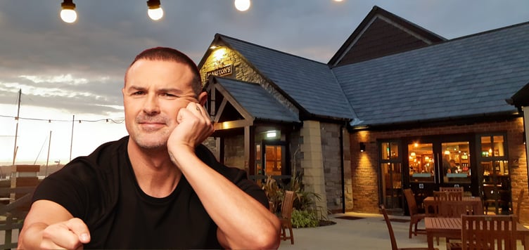 Y Cerrig Glas Pembroke Dock / Paddy McGuinness