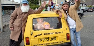 Enter a float at Tenby Firefighters Carnival