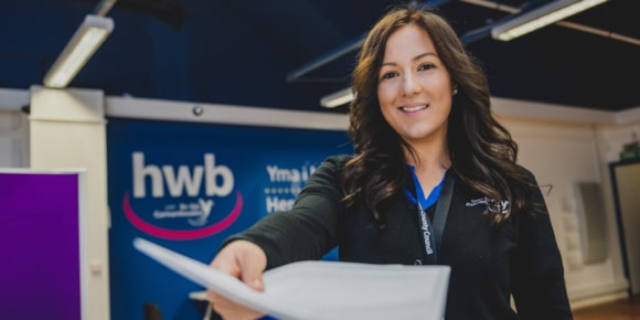 Council Hwbs help Carmarthenshire residents claim over £7.5m in support payments