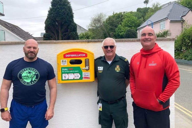 defib saundersfoot