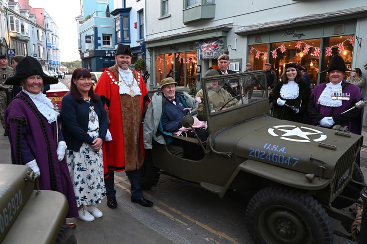 Ve Day Tenby parade
