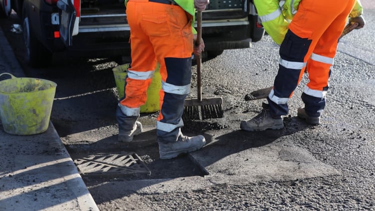 Green light given for pothole repairs to begin on major Welsh roads