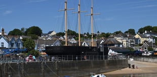 Councillors oppose Saundersfoot Schooner's 'Rum Bar' plan