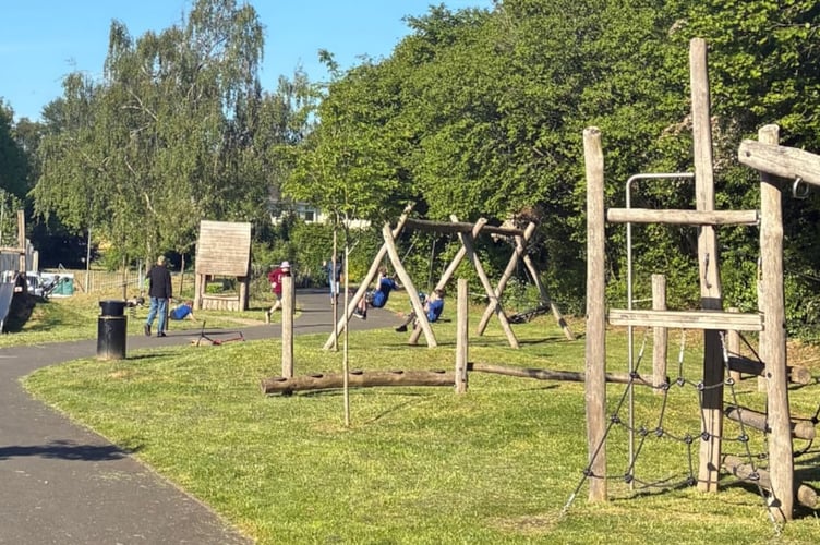 Children’s playgrounds and play spaces across Wales are to be improved so youngsters have better opportunities to play within their local communities.