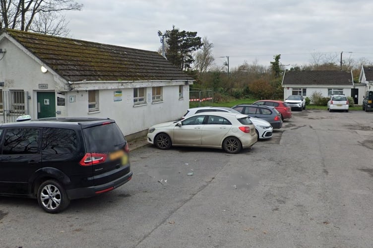 A transfer of Kilgetty’s public toilets to the Community Council from Pembrokeshire County Council won’t lead to it forking out for remial repairs, councillors have heard.