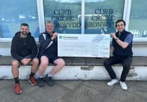 £1,000 boost for Bronwydd Cricket Club