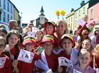 Thousands join National Eisteddfod Proclamation parade in Narberth