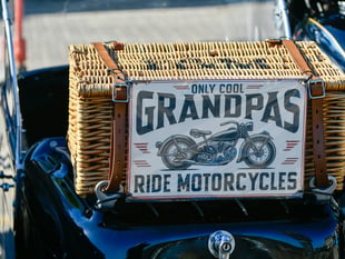 Sunny Sunday for Distinguished Gentleman's Ride from Tenby harbour