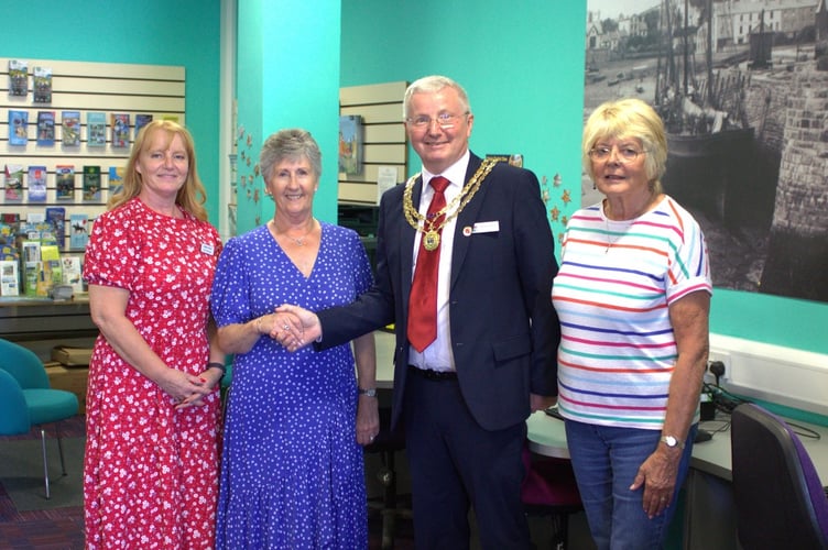 Saundersfoot library